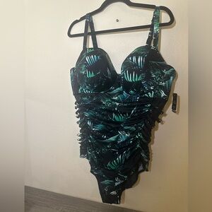 torrid Black One-Piece Swimsuit with Green Leaf Print strapy  sides, Size 2DD/F